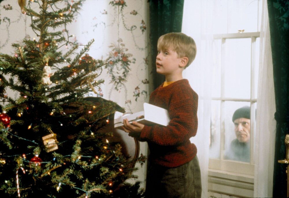 Countdown Till Christmas With 8 Of Our Favourite Festive Flicks - EatDrinkPlay