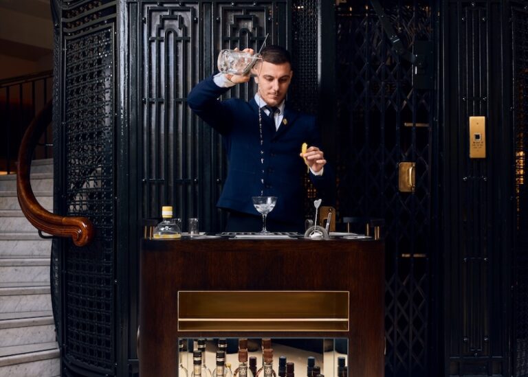 Sydneys Oldest Working Lift Bar