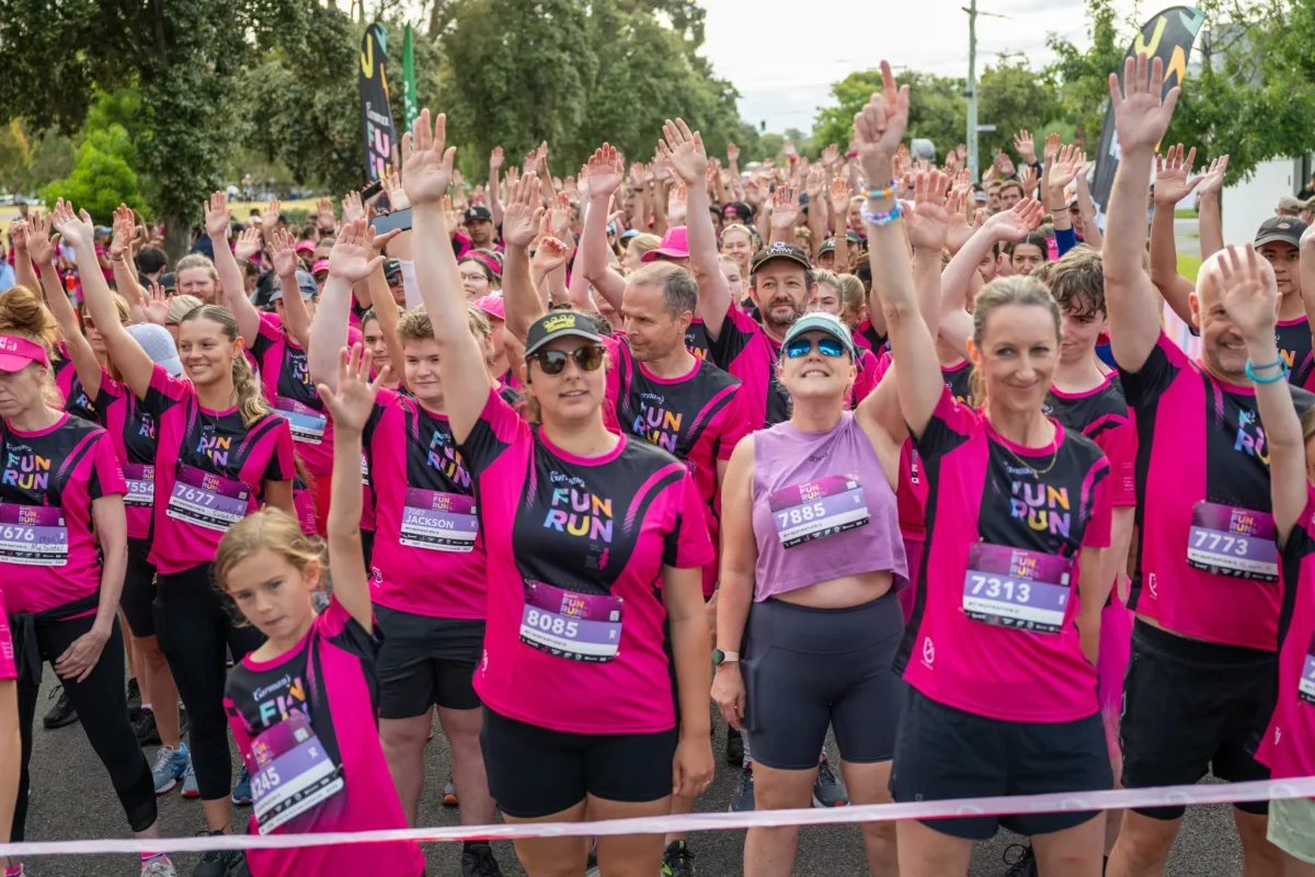 Sydney’s Harbour Turns Pink For Carman’s Fun Run